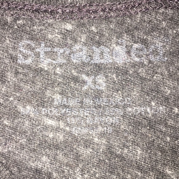 Stranded - Picture 4 of 4